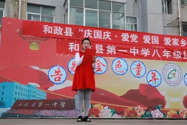 李嘉诚自己不去送别何鸿燊,也不让2个儿子去,却派红颜知己去